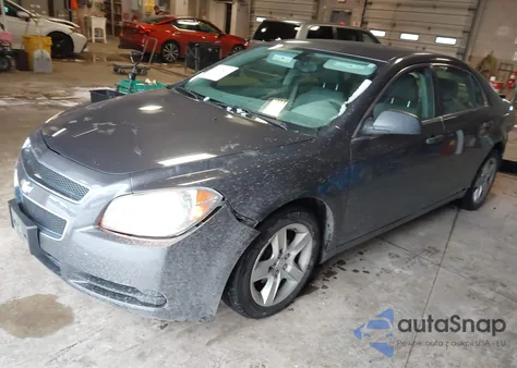 2010 Chevrolet Malibu Ls z USA, uszkodzony, nr VIN 1G1ZB5EB5A4157826